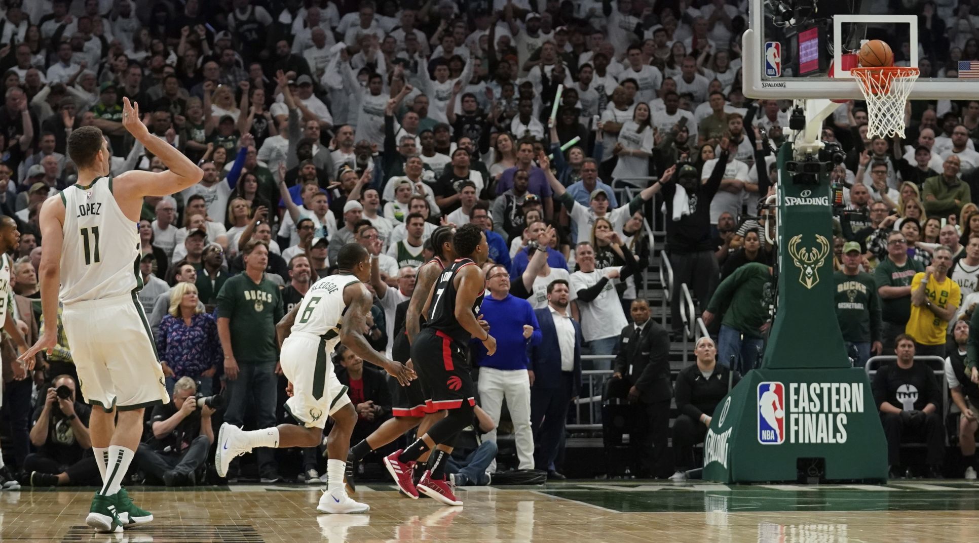 Bucks 108, Raptors 100